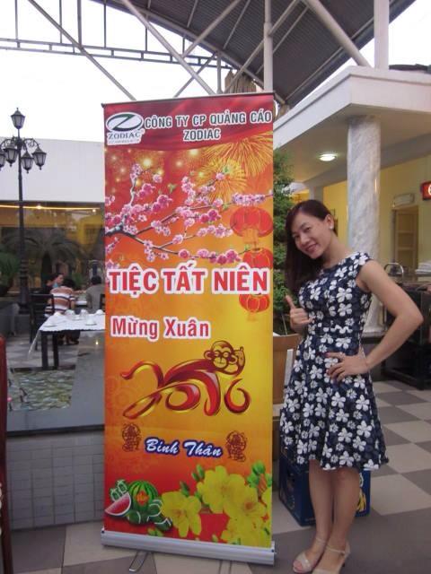 GIÁ ĐỠ STANDEE ZODIAC GIÁ RẺ TẠI TPHCM 